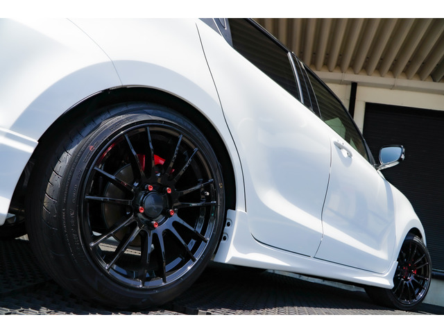 スズキ スイフト 1.4 スポーツ ZC33S ファイナル エディション 新品 車