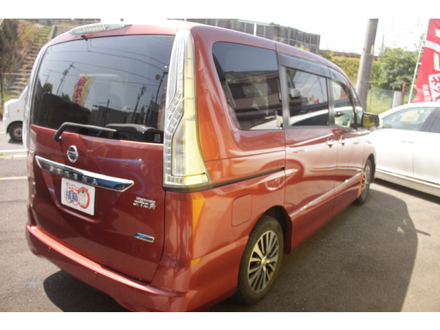 日産 セレナ 2.0 ハイウェイスター Vセレクション+Safety II S-HYBRID