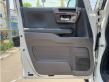 お仕事用のバンタイプ、ワゴンタイプ、トラック、どんなお車でもお探しいたします。