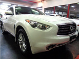 INFINITI後期モデルFX35DXツーリングプレミアムPKG4WD&3.5V6エンジン7速ATパドルS&黒革インテリアガラスSRナビTV他装備充実車が入庫しました