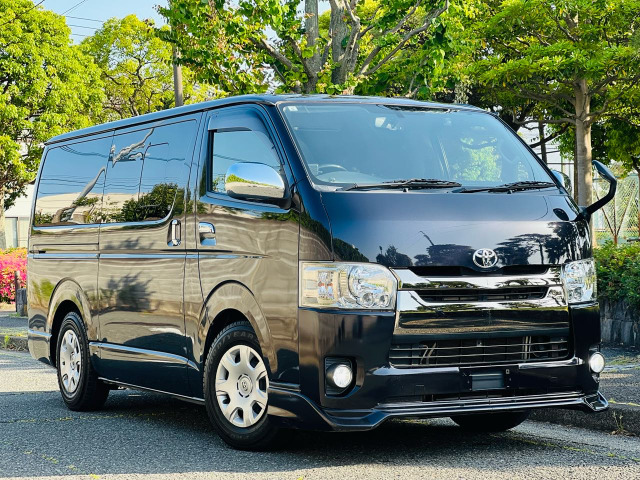 トヨタ ハイエースバン 