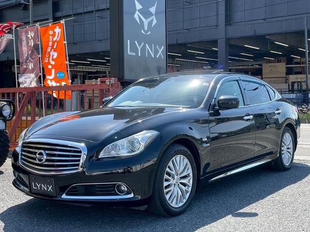 日産 シーマハイブリッド 3.5 VIP G 後席モニター サンルーフ Pシート