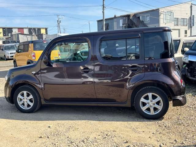 日産 キューブ 1.5 15X FOUR Vセレクション 4WD ナビTV Bカメラ ガラス