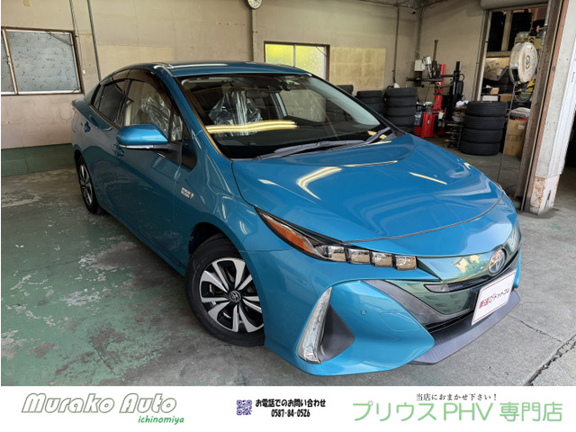トヨタ プリウスPHV 