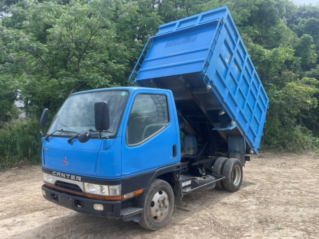 キャンター 深ダンプ 2トン 4WD 5速MT