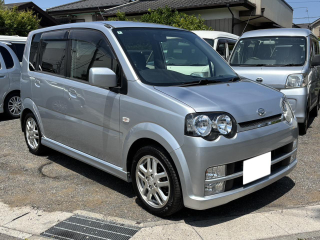 ダイハツ ムーヴカスタム 