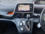 インパネAT車!サイドブレーキはフットタイプで便利!オートエアコンですのでとても簡単で快適に過ごせます!その他オプションも可能ですのでお気軽にご相談下さい!お問い合わせお待ちしています!