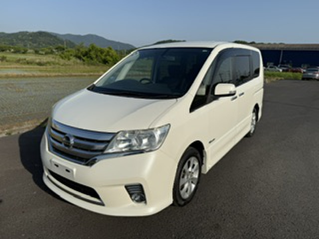 日産 セレナ 