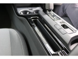 ☆スマホがちょうど入る収納!車の中での紛失を物理的に予防できます!