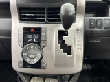 【雨の日も大丈夫】 雨の日や夜に中古車は選びにくいですよね。でも当店なら安心。電話予約を頂ければ明るい屋根下へ移動しておきます。じっくりご覧いただけますヨ(^^)v