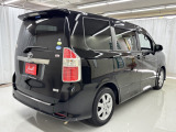 【自社整備工場完備】 自社整備工場を完備しており、納車前は徹底整備後お渡しとなります。自社工場だからこそ時間をかけれる。自社工場だからこそきめ細かい整備を。自社工場だからこそ出来る事があります。