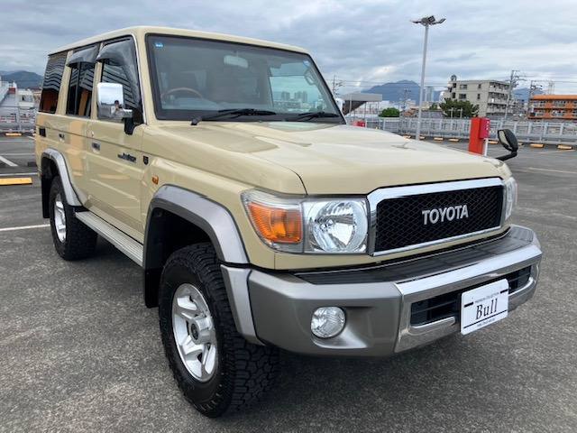 ランドクルーザー70 4.0 4WD 