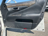 【運転席シートメモリー機能付き】