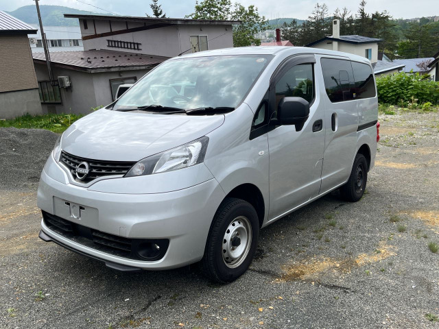 NV200バネットバン 1.6 GX アウトドア ブラック エディション マルチベッドバン 4WD 