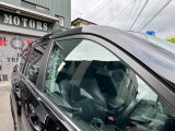 【全車標準リセット納車】追加費用なしでバッテリー・オイル・ワイパーゴムを新品交換。さらに車内クリーニングと専用オゾン装置にて殺菌・脱臭を行い、ニオイを除去してご納車します。
