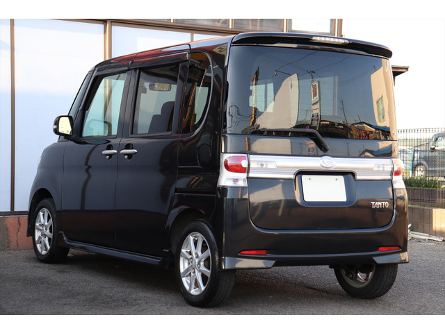 ダイハツ タントカスタム X リミテッド 修復歴無し 車検2年付き!! の