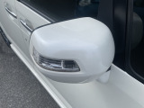3ヶ月・3000kmの無料保証付きです。エンジン、ミッション等の修理の際に金額が大きくなりがちな箇所も無料修理で安心です。最大3年までの有料保証も取り扱っております。