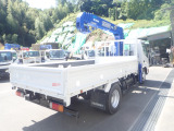「見た目の古さ」や「荷台の傷み」を一掃して新車に近い清潔感と、重量物にも耐えられるタフさを兼ね備えてます。