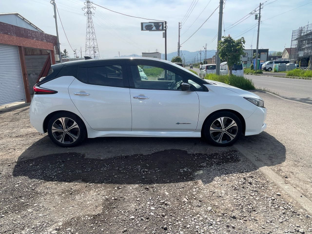 日産 リーフ X プロパイロット/純正ナビ/ETC の中古車詳細 (84,000km