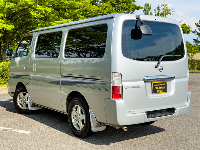 日産 キャラバン 3.0 GX ロング ディーゼル 4WD ナビ 5人乗り 5ドア