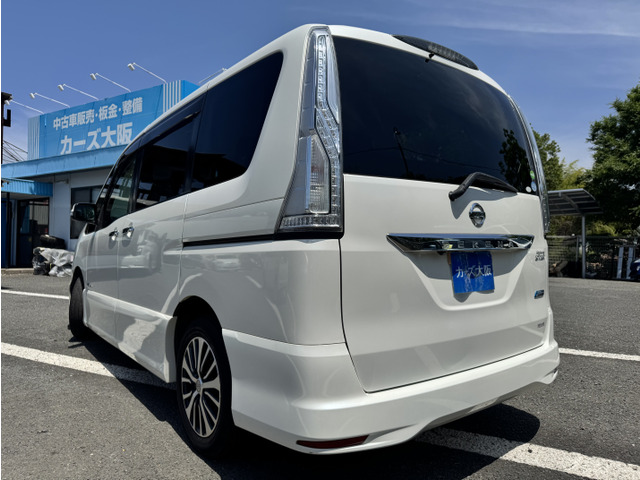 日産 セレナ 2.0 ハイウェイスター Vセレクション+Safety S-HYBRID E