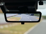 そしてそして!デジタルインナーミラーも搭載!荷室が荷物でパンパンでも後方が見えるっていうのがいいですよね。後席テレビつけたいって方もこれあるといいですよ!