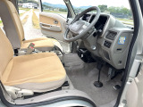 室内は徹底した抗菌リフレッシュ施工、車内オゾン除菌抗菌クリーニング済みです。絶滅危惧車!!後期最終型ディアスワゴンスーパーチャージャー絶版車です。早いもの勝ちです。ぜひお早目に一度ご来店頂きお買い求め下さい。