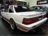 ホワイトパールゴールドツートンカラーフルエアロ2Dクーペボディ&トランクスポイラー&レザーシート&電動ガラスサンルーフ&パワーシート&レザーステアリング&デジパネメーター&ETC他装備充実車