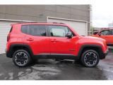 レネゲード トレイルホーク 4WD 社外ナビ・クルーズコントロール・ETC