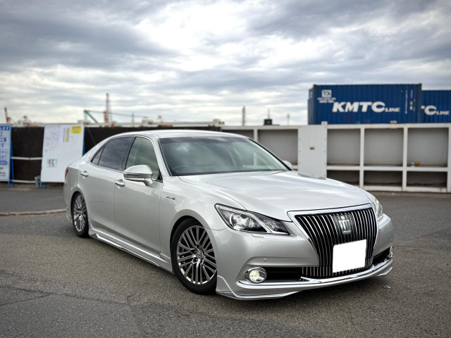 クラウンマジェスタ 3.5 プレシャスシルバー・新品車高調・エアロ