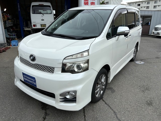 ヴォクシー 2.0 ZS 煌 8インチナビ・後席モニター・両電スライド