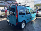 自動車保険もご相談ください。当店は三井住友海上、あいおいニッセイ同和損保の代理店です。保険担当が万一の際は連携を取って迅速にご対応致します。代車・レンタカーもご用意できますのでご安心ください。