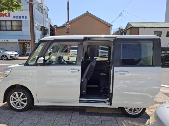 ダイハツ タントカスタム X SAIII 車検2年付!人気のタントカスタム! の