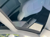 モデル3 ロングレンジ 4WD ガラスルーフ 本革シート 全周囲カメラ