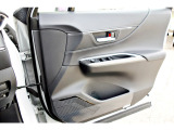 80ハリアーのカスタム車輛になります!走行11000キロ!装備も充実しております