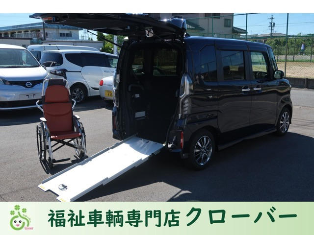 N-BOXカスタムL スロープ純正フルセグナビ バックカメラ