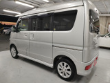 【全国納車OK】 現車をご覧になれないお客様でも、安心してお車をご購入いただける環境を整えております。 色々な角度から撮影したたくさんの画像など豊富な資料送りいたしております。