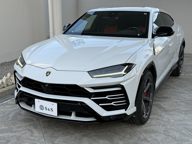 ウルス 4.0 4WD 