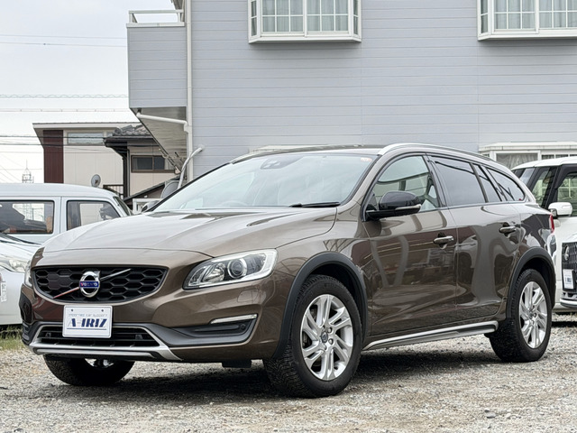 ボルボ V60クロスカントリー 