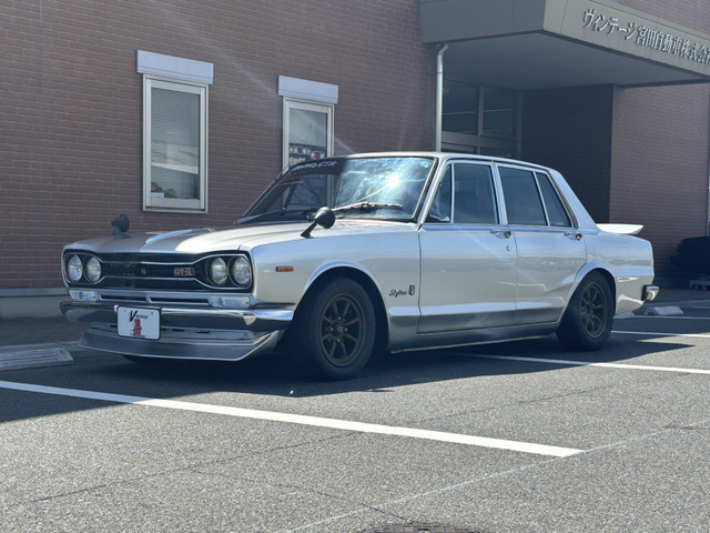 日産 スカイライン 