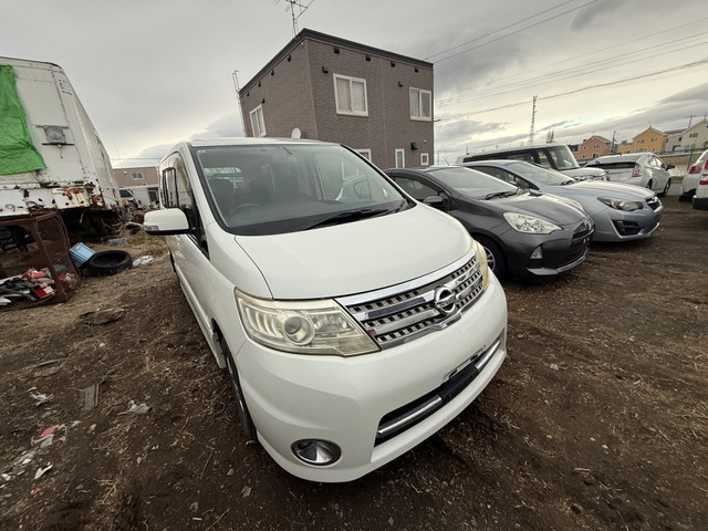 日産 セレナ 