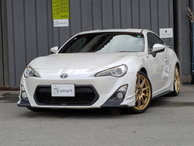 86 2.0 GT リミテッド TRDエアロ/マフラー/車高調/18AW