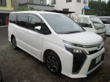 ヴォクシー 2.0 ZS 4WD 