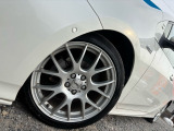 TOM'Sトムス17インチAW装備しております。各種カスタムも承りますので、まずはお気軽にお問合せ下さい。
