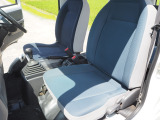 箱バンとして運転席、助手席、室内も大きな荒れのない状態です。丁寧に使われていたことがよくわかりますね。車内オゾン除菌抗菌クリーニング済み。是非一度お車をご覧下さい。お車は1台限りです。