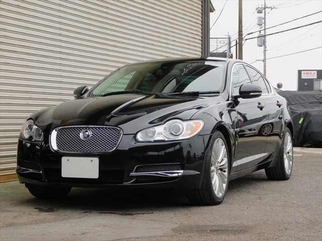 XF 3.0 ラグジュアリー 車検10年3月まで 純正19インチ