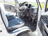 箱バンとして運転席、助手席、室内も大きな荒れのない状態です。丁寧に使われていたことがよくわかりますね。車内オゾン除菌抗菌クリーニング済み。是非一度お車をご覧下さい。お車は1台限りです。