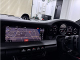タッチパネル式PCM(ポルシェコミュニケーションマネジメント)HDDナビはAppleCarplayやブルートゥース・USBメディアにも対応。その他様々な車両設定等の操作もこのタッチパネルで行えます。
