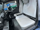 車内3人乗り仕様!