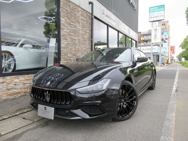ギブリ S グランスポーツ D車 ネリッシモカーボンパッケージ